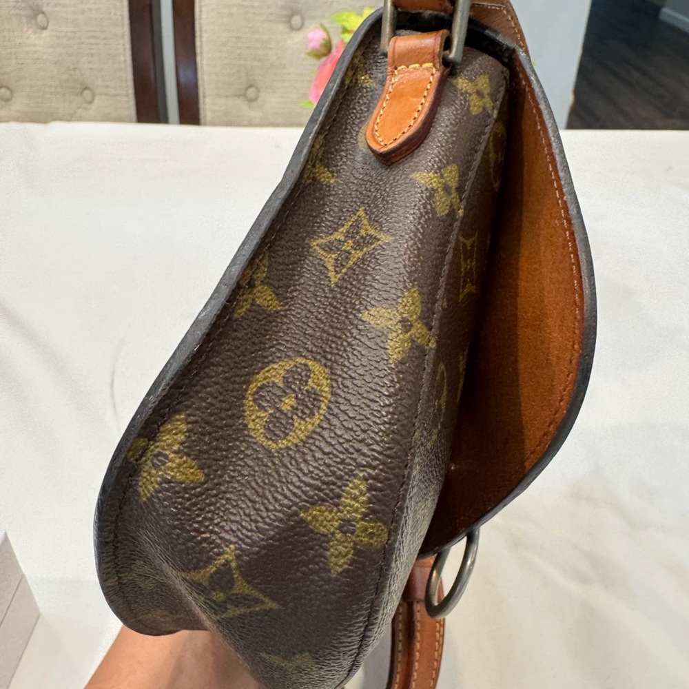 Authentic Louis Vuitton Saint Cloud Crossbody Bag - Picture 5 of 16